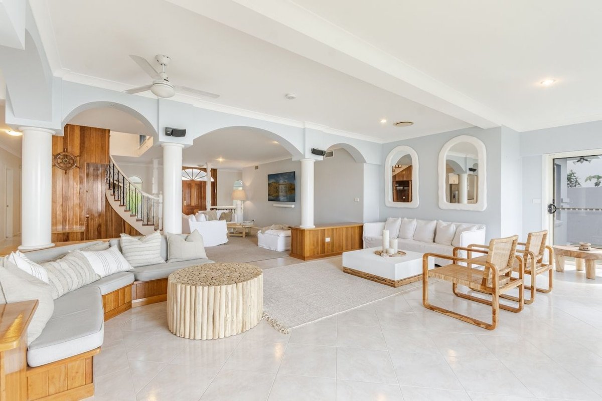 Salty Dayz | Designer Waterfront gallery image 4