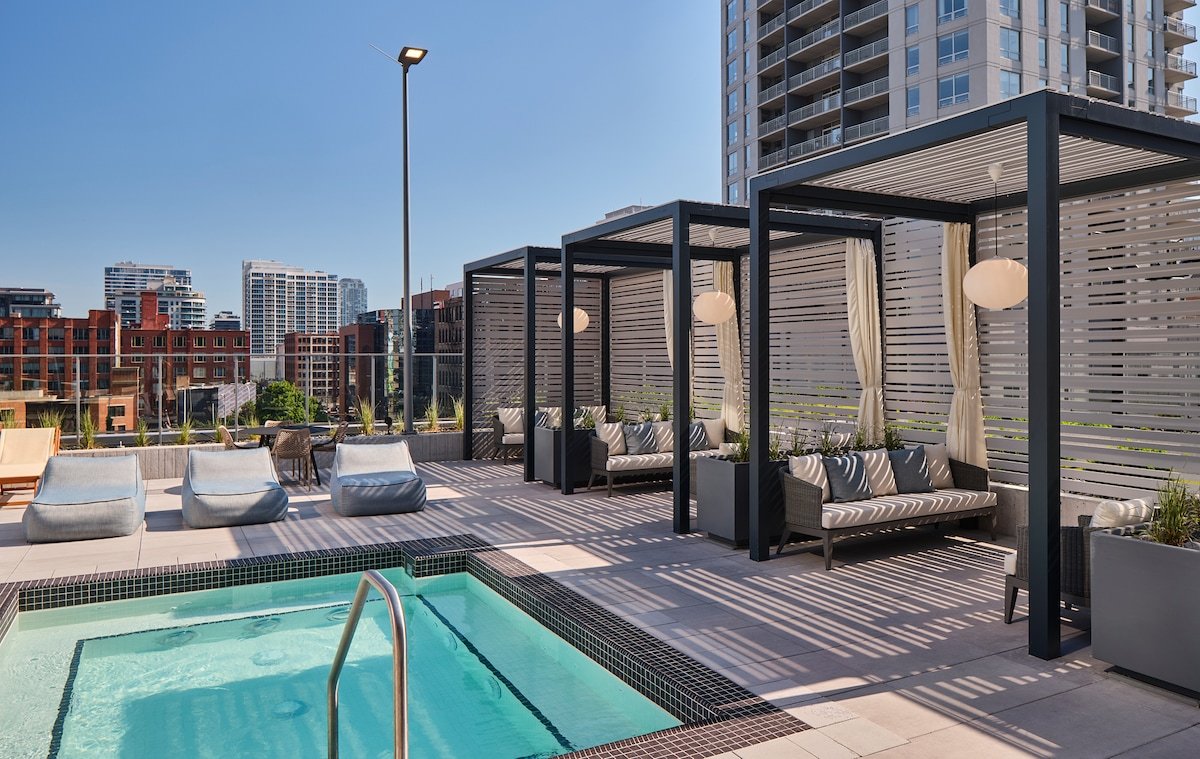 Level -Beautifully Located Two Bedroom Suite gallery image 3