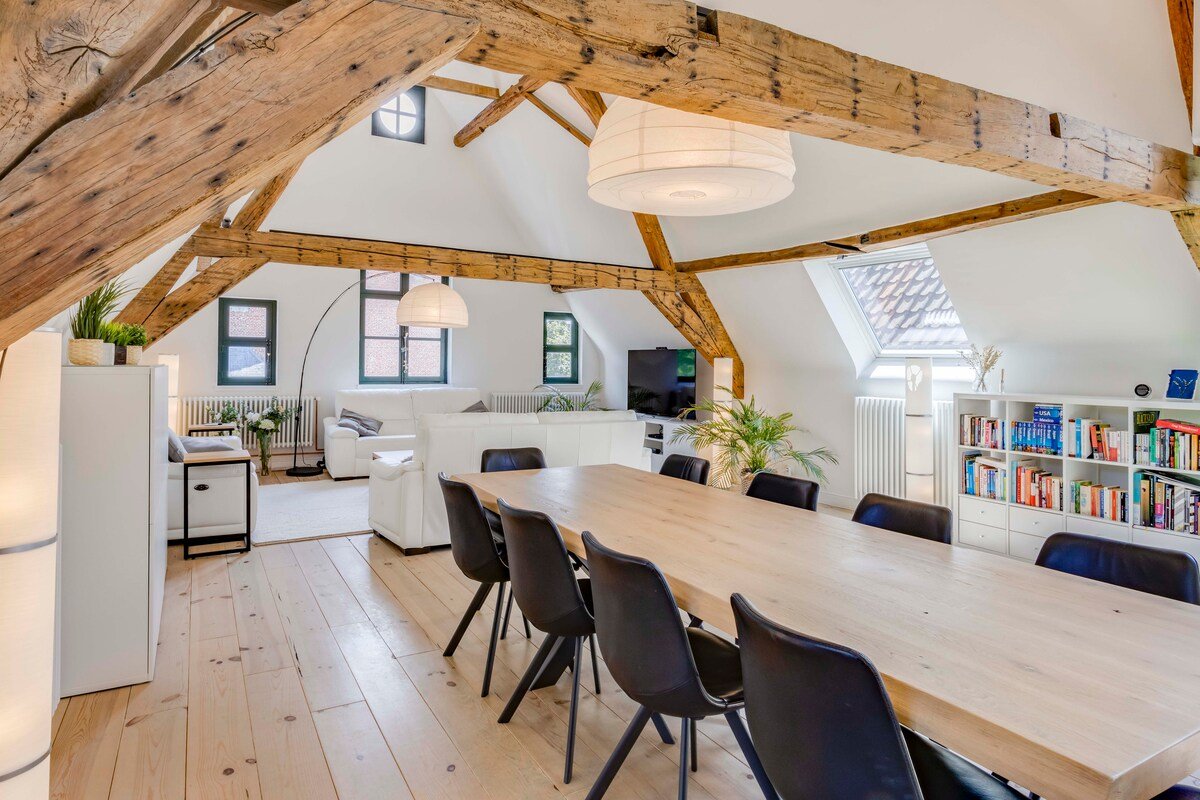 3-Bedroom Penthouse in a UNESCO Heritage Beguinage gallery image 5