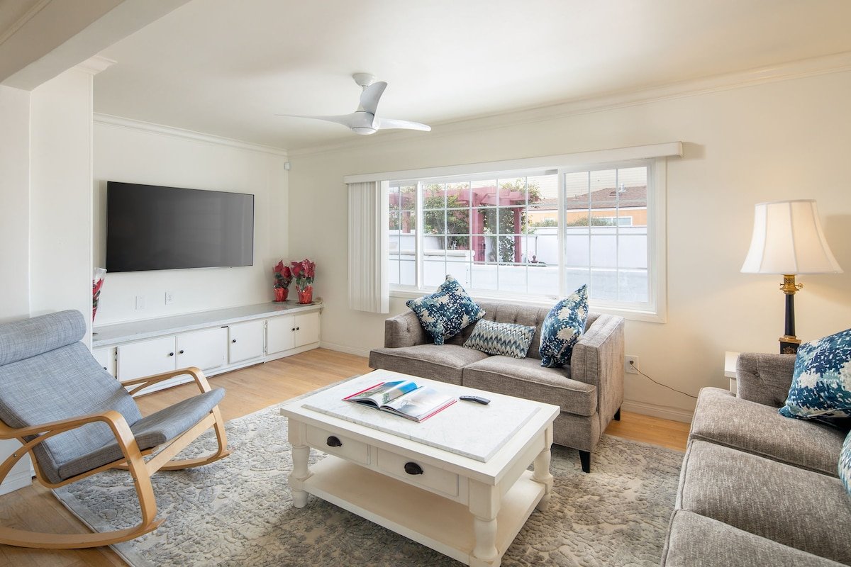 1920’s OCEAN VIEW Hermosa Beach Casita gallery image 3