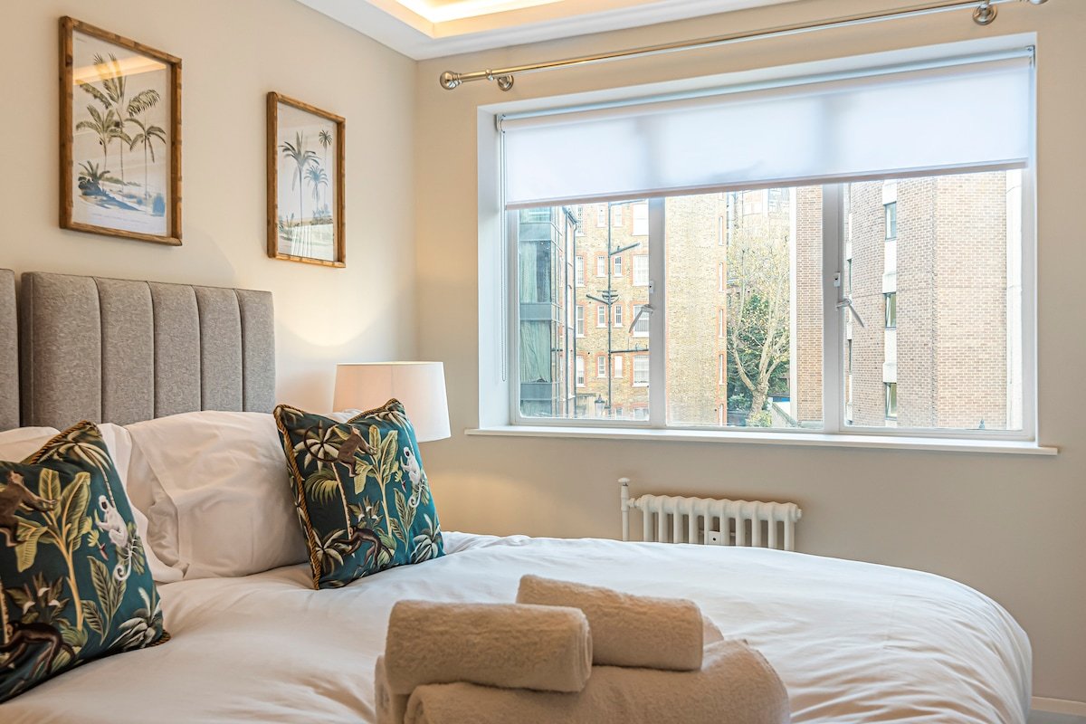 Indulge in Pure Elegance gallery image 3