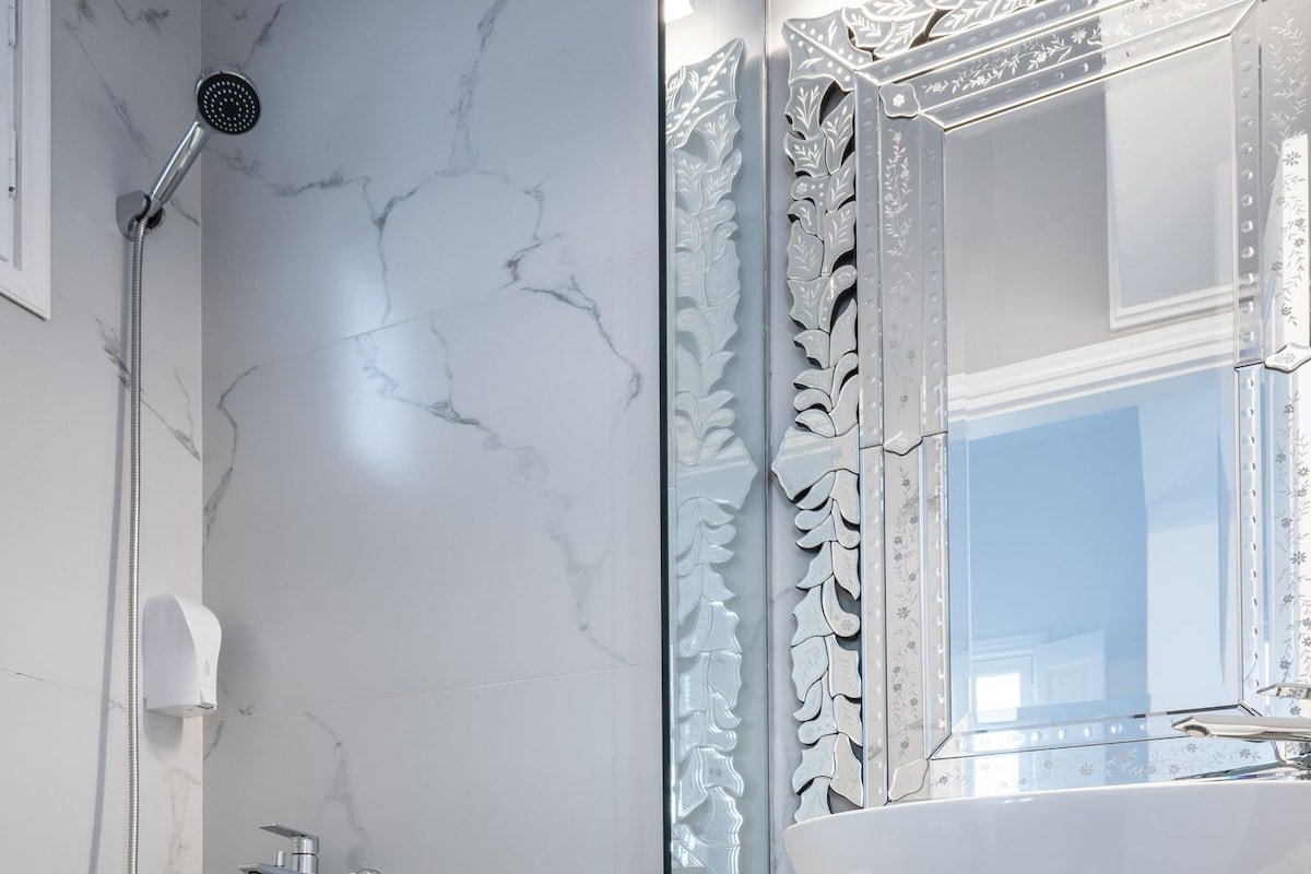 Diamond 4bd Sunset/Sea View Villa w Pool & HotTub gallery image 3