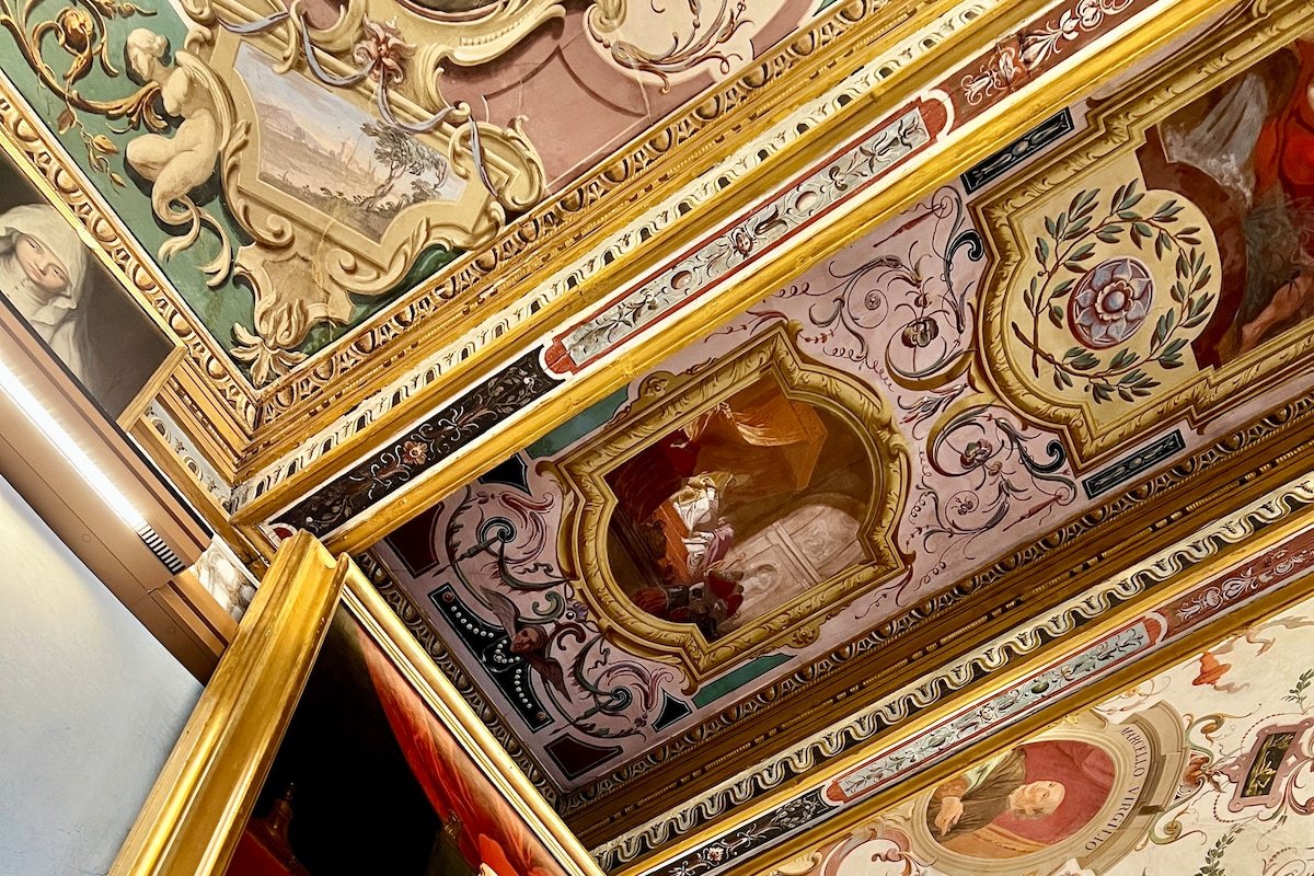 Ponte Vecchio View Luxury Apartment gallery image 4