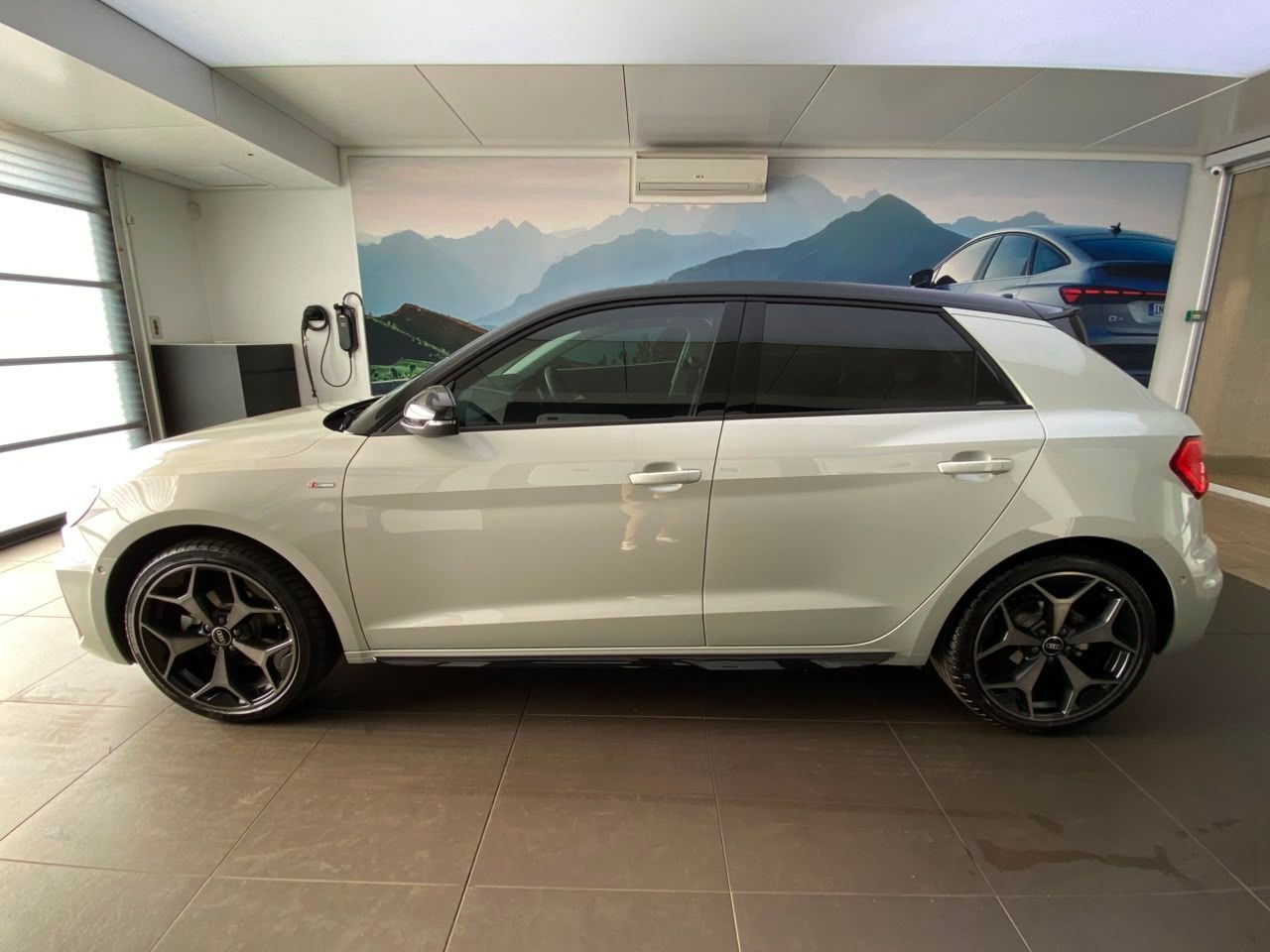 Used car gallery