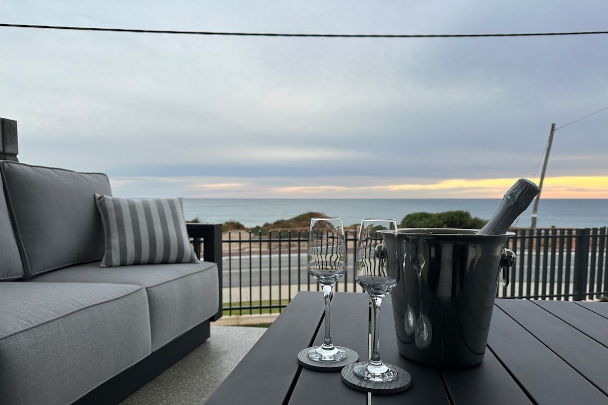 Halls Head Retreat gallery image 3