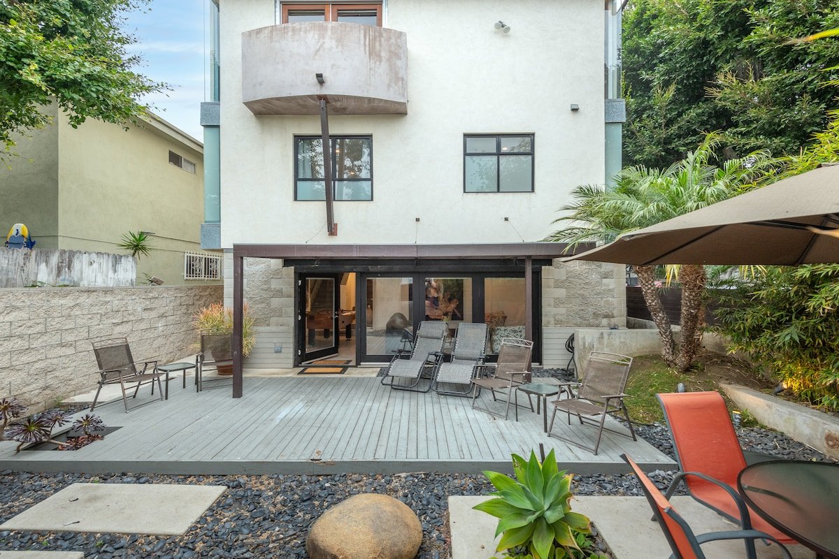 2 Blocks to Beach – The Perfect Home for Families gallery image 3