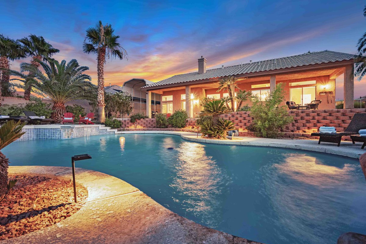 Tranquil oasis w/ Pool (heat xtra) Spa/ mini putt.