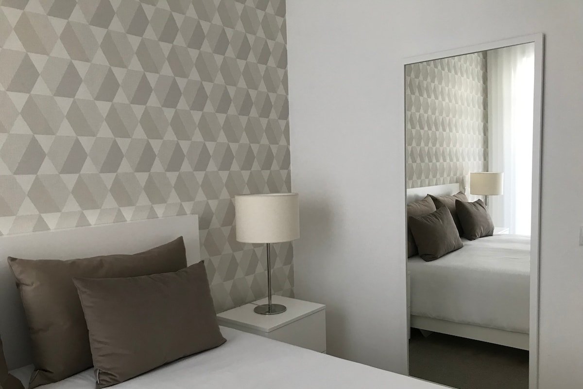 Lisbon10 A gallery image 4