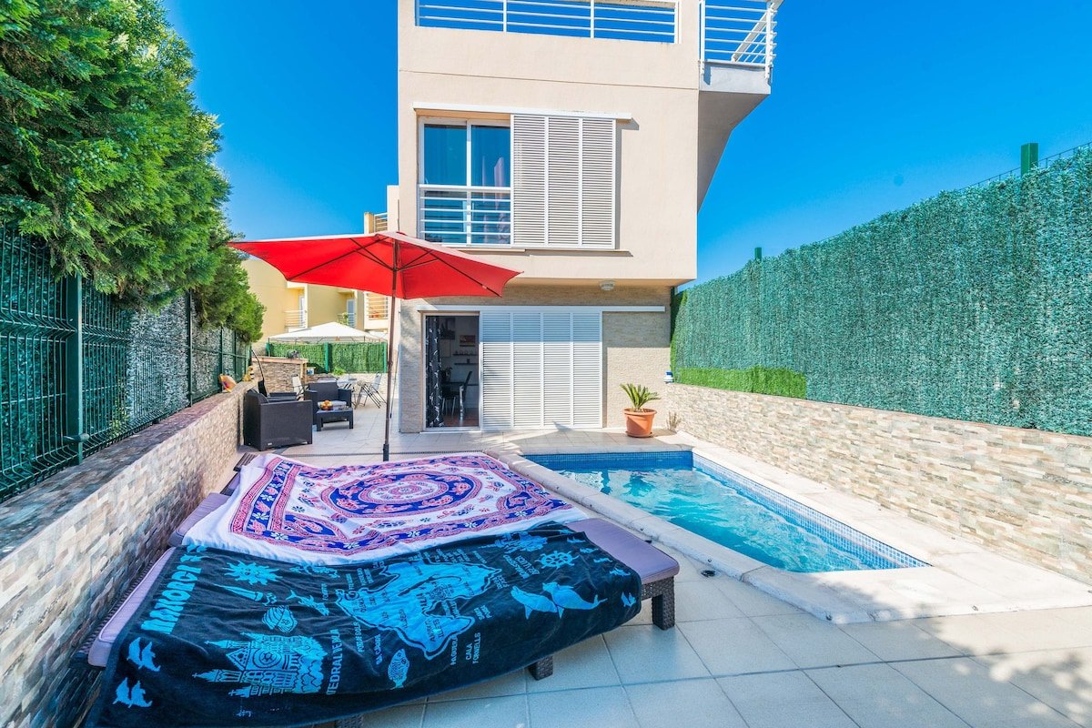 Finca Rotonda de Aucanada gallery image 2