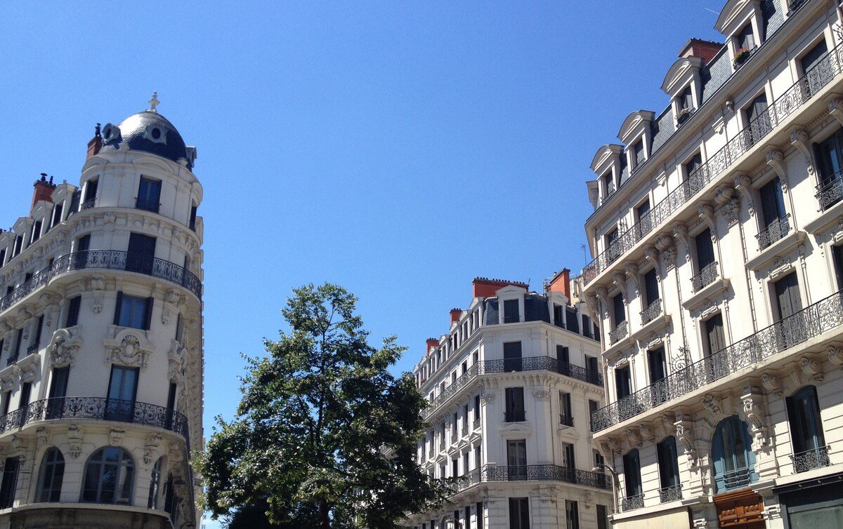 Appartement climatisé, Haussmanien dernier étage gallery image 3