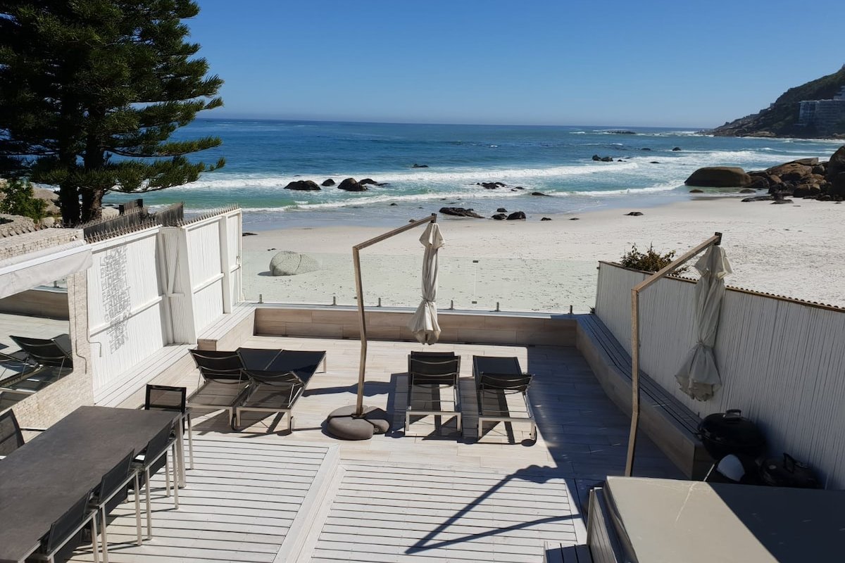 Cape Town Clifton Bungalow on beach gallery image 2