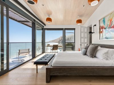 Infinity by Fieldtrip | Lux Four-Level Oceanfront