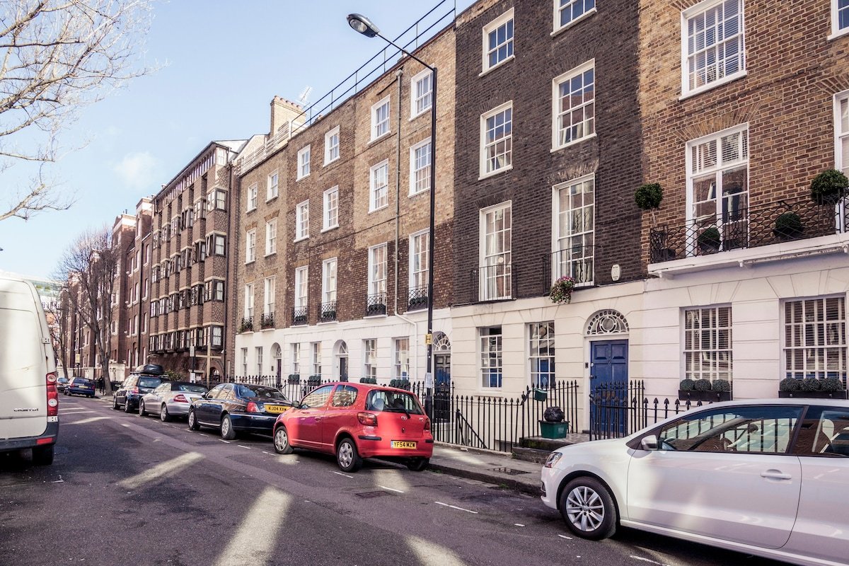 Spacious 4 Bedroom by Russel Square – Bloomsbury gallery image 4