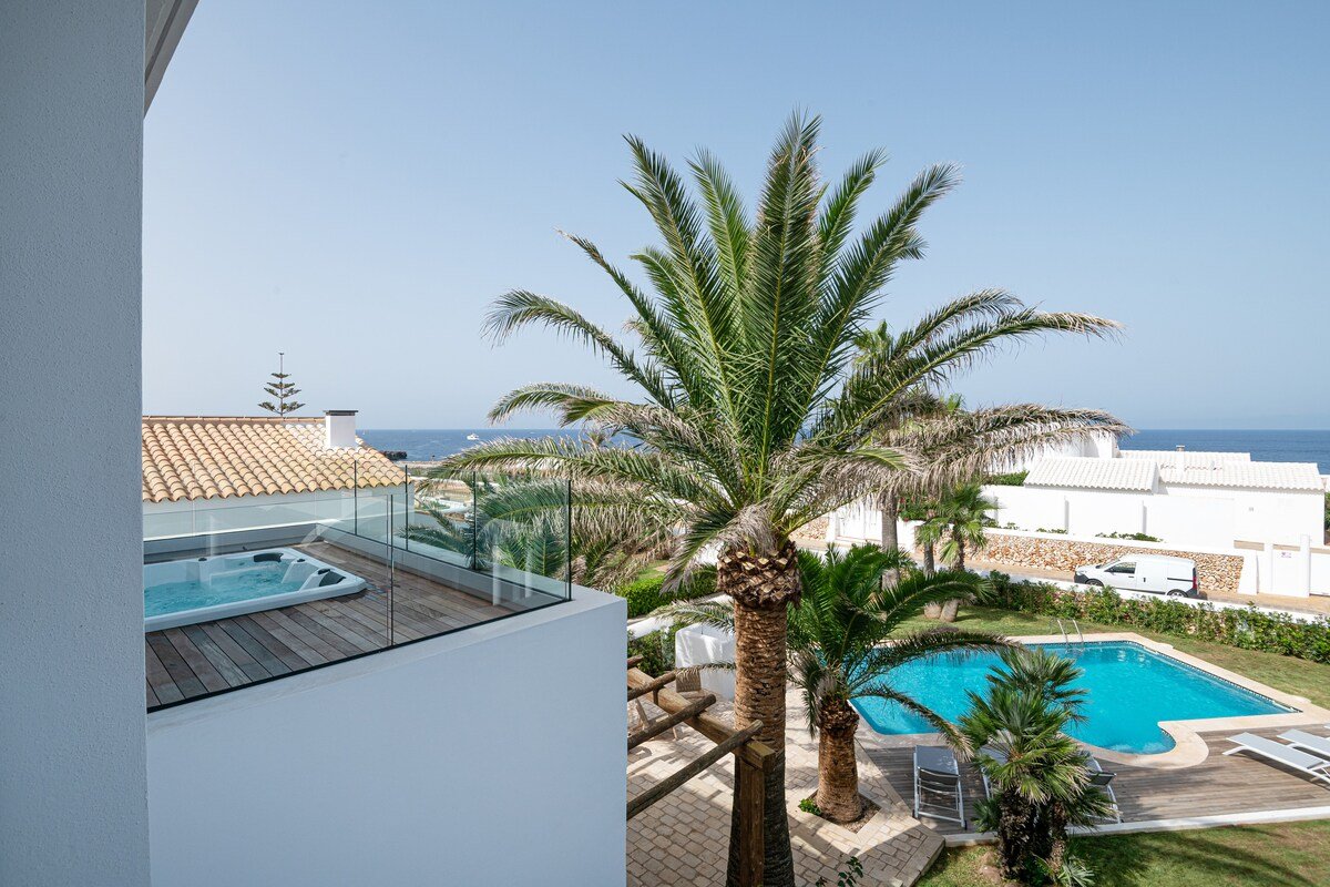 Lujosa villa en la playa con vistas al vista mar gallery image 3