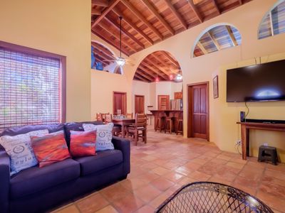 Casa Fuerte – Island Home close to town