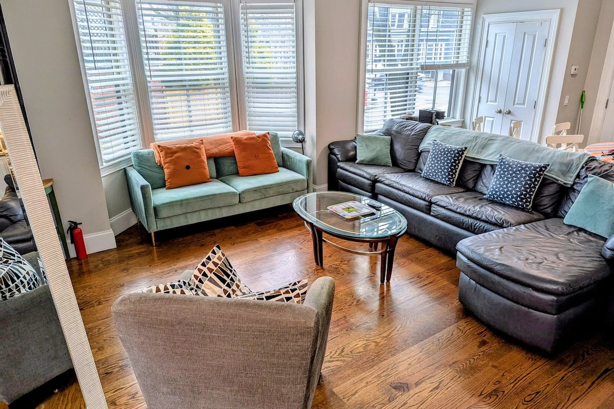 4BR 3BA Cambridge Oasis – Harvard/MIT/Boston gallery image 2