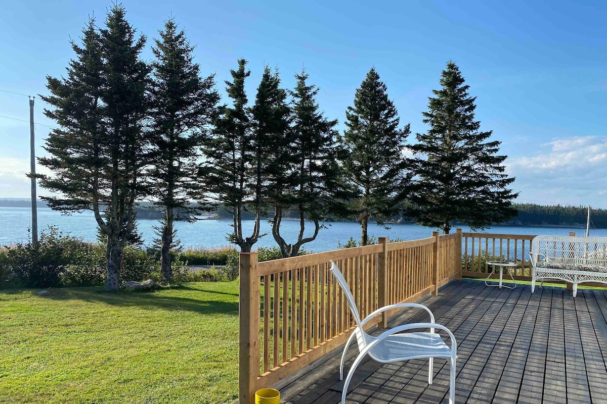 Bay Watch Cottage, on the Bay of Fundy gallery image 3