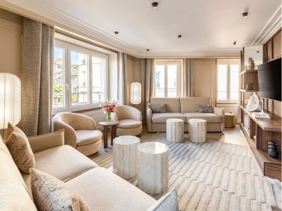 Merveil – Signature Suite – Eiffel Tower terrace