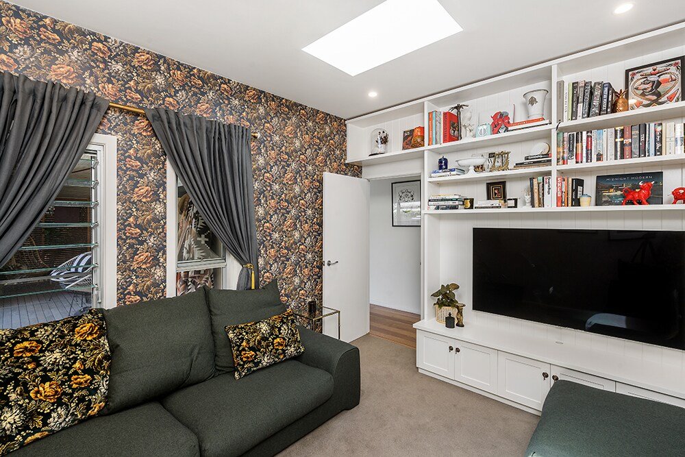 Kingsley Palms – Family Abode Walk to Town gallery image 5