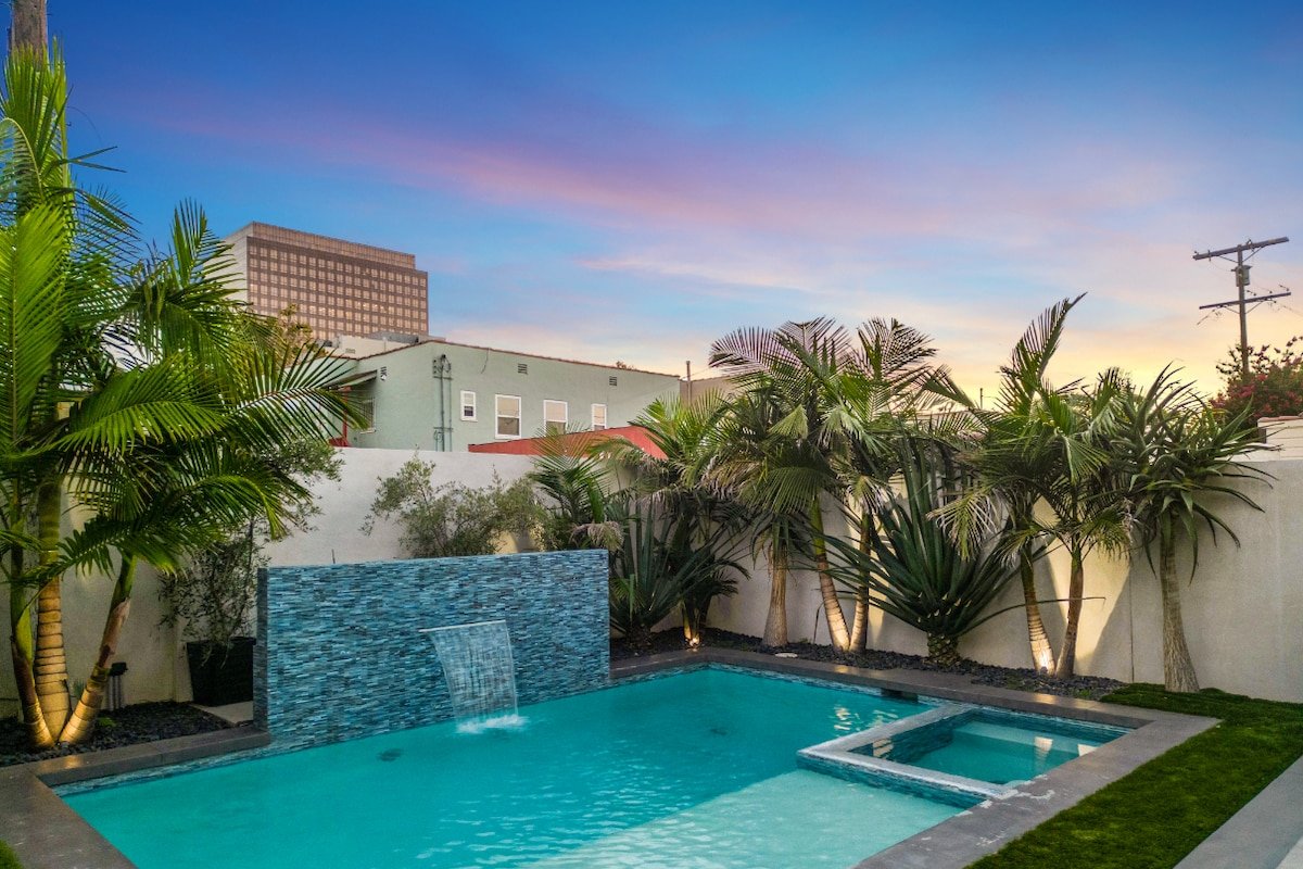 Timeless Escape in West Hollywood with Pool gallery image 3