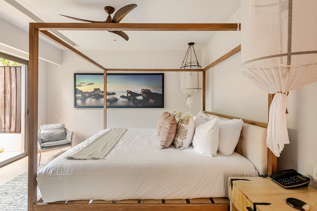 Porta Fortuna Villa With Pool, Bay and Golf Views gallery image 2