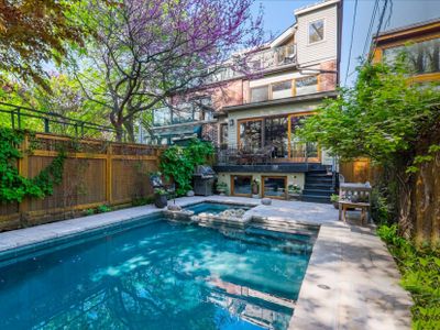 Year-Round Heated Pool & Hot Tub Family Oasis
