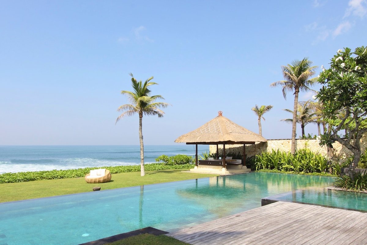 Villa Melissa: Beachfront, Full Service, Chef gallery image 2