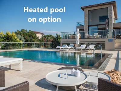 Amazing sea front villa with swimming pool