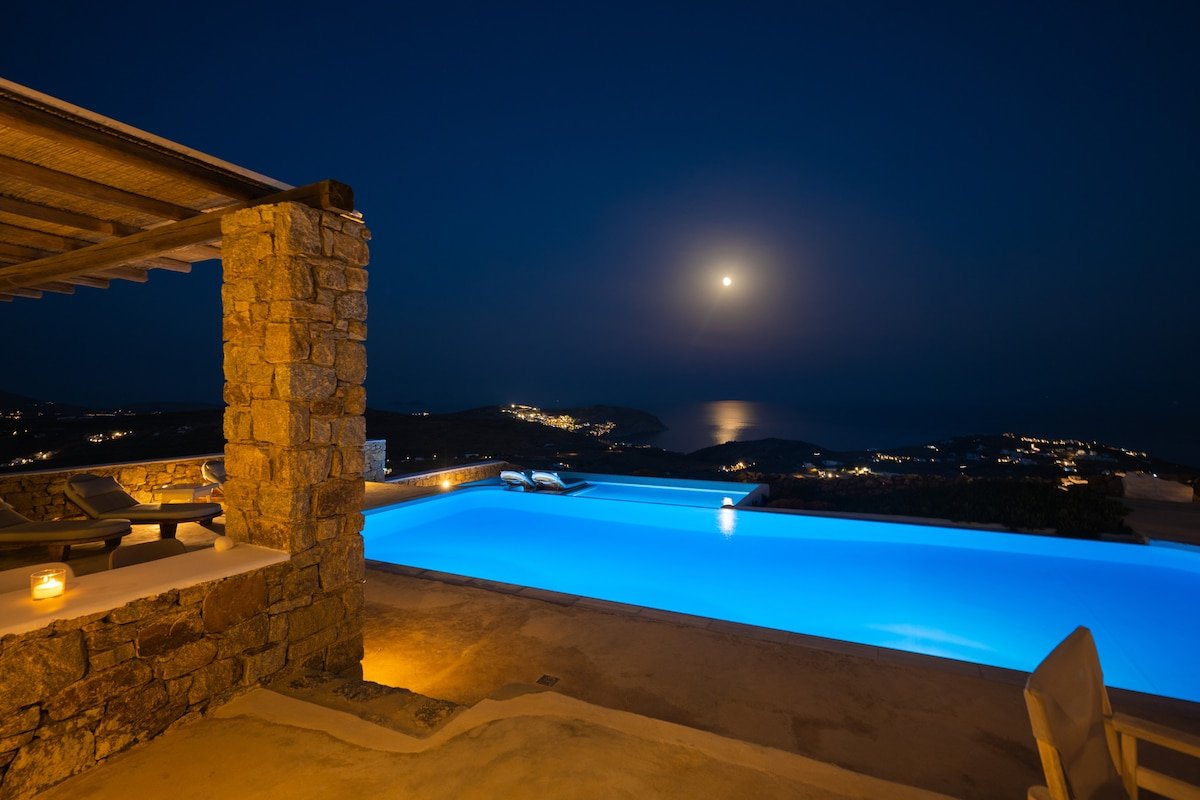 Seaview villa/private pool/Mykonos/amallinisuites gallery image 5