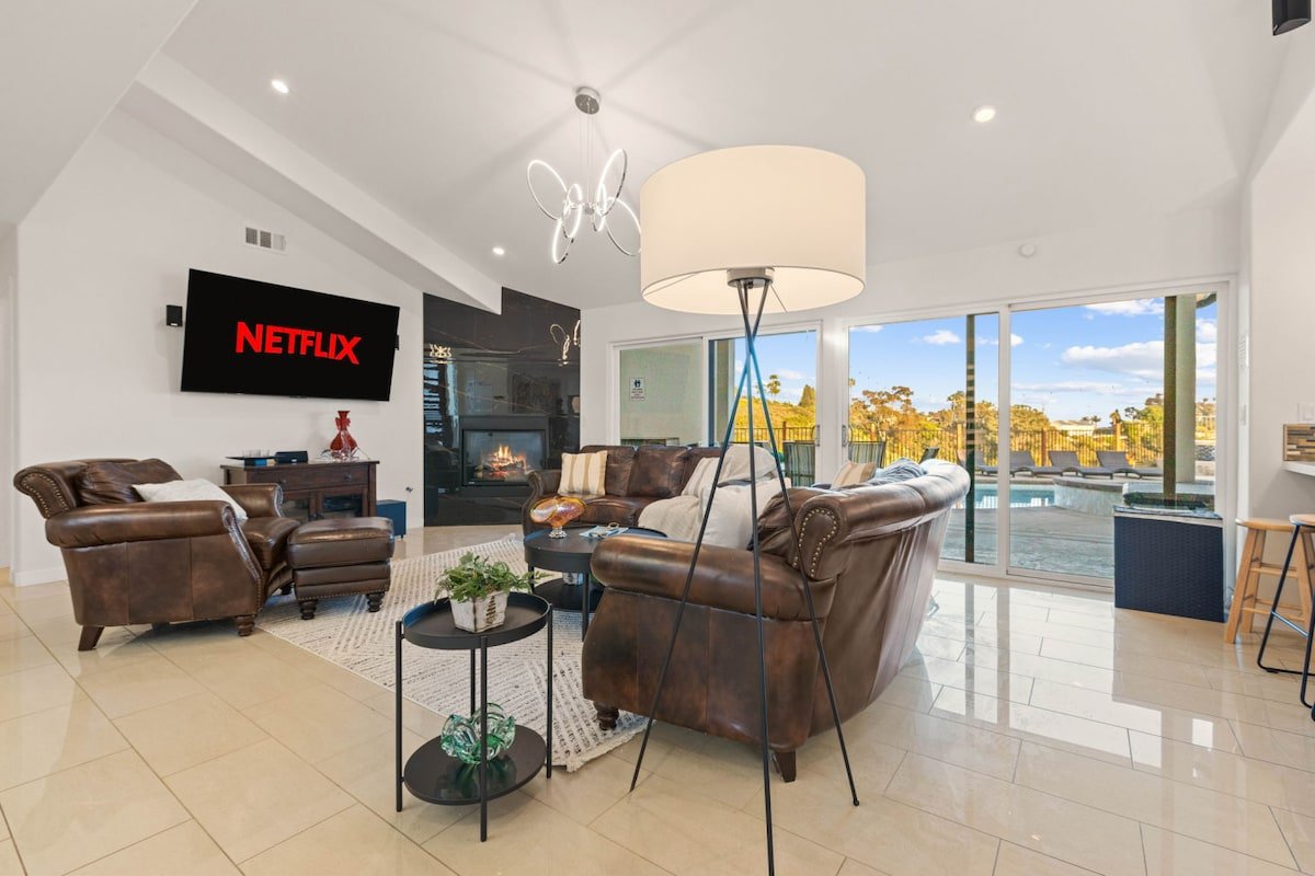 Modern Hilltop Escape I Pool, Rooftop, Ocean View gallery image 5