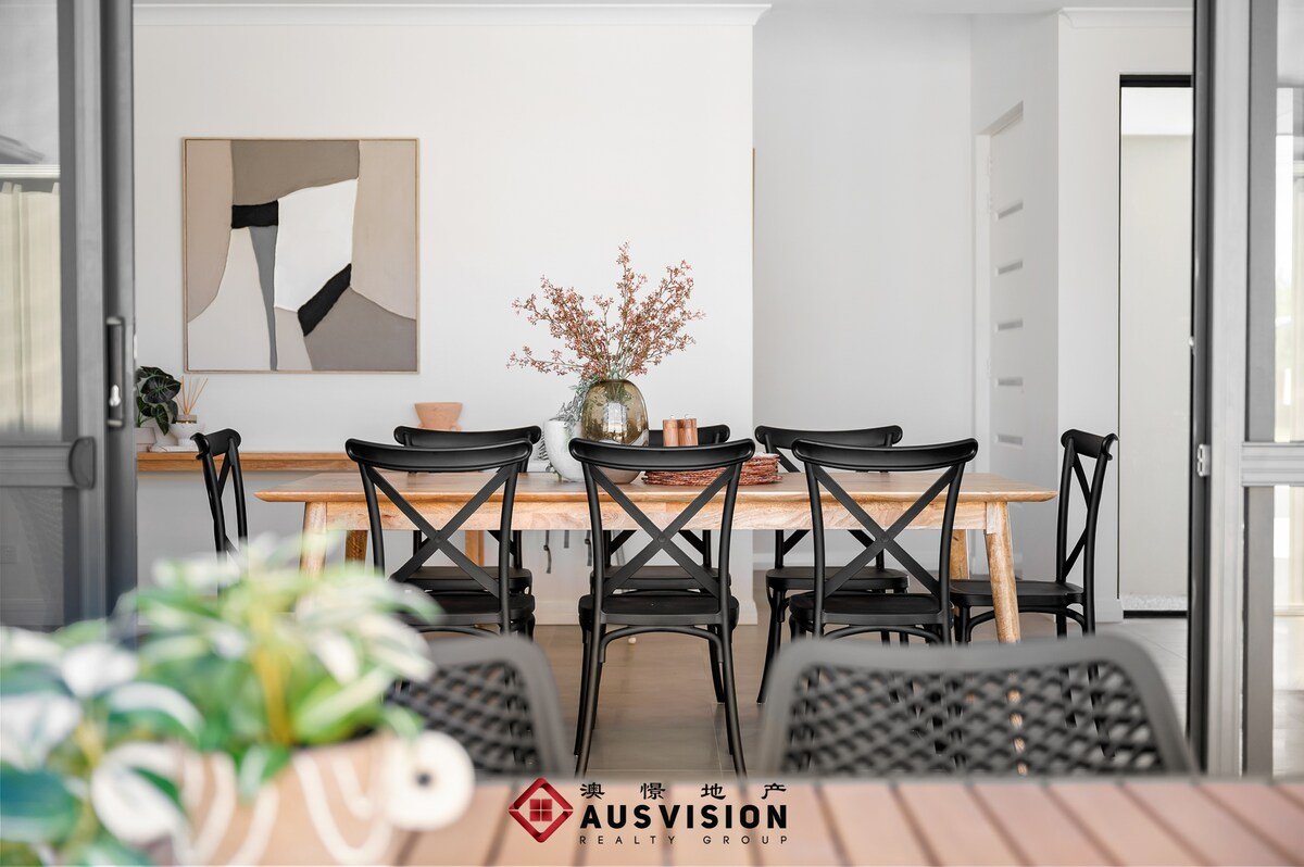 Central Brand-New Executive 2-Storey, 2-Kitchen gallery image 5