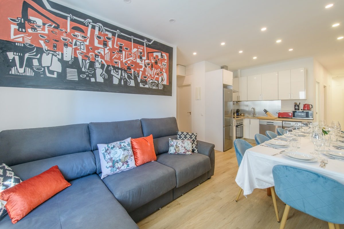 Top groups MALASAñA, by MoNARO gallery image 4