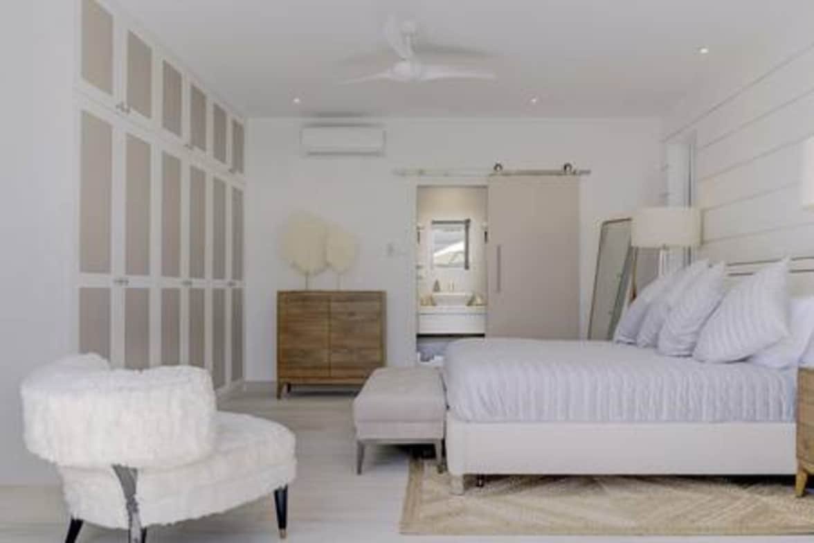 7 Porters Place – The White House on Mango Drive gallery image 3