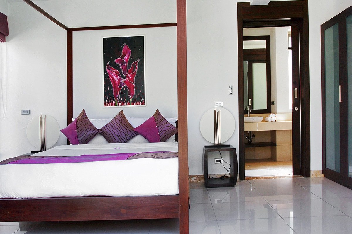 La Lagune: Beachfront, Pool, Tennis Court, BBQ gallery image 4