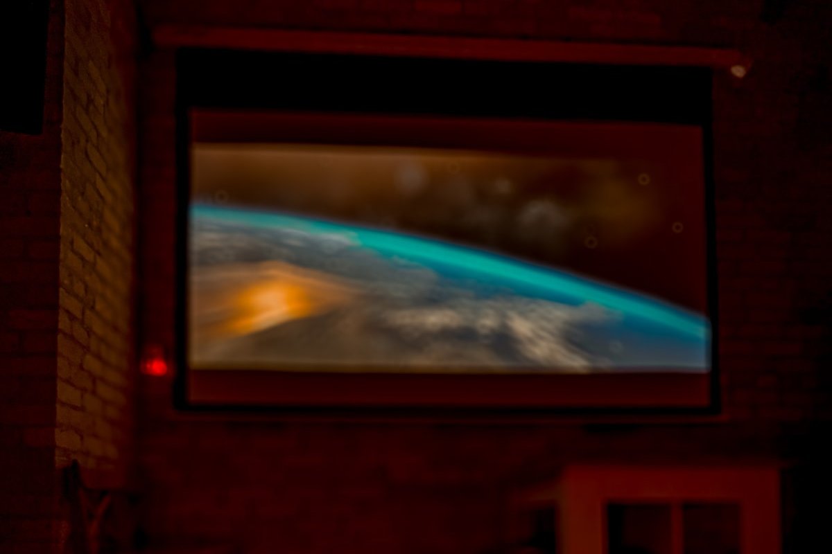 Heart of the City: Cozy 2BR Loft w/Private Cinema gallery image 5