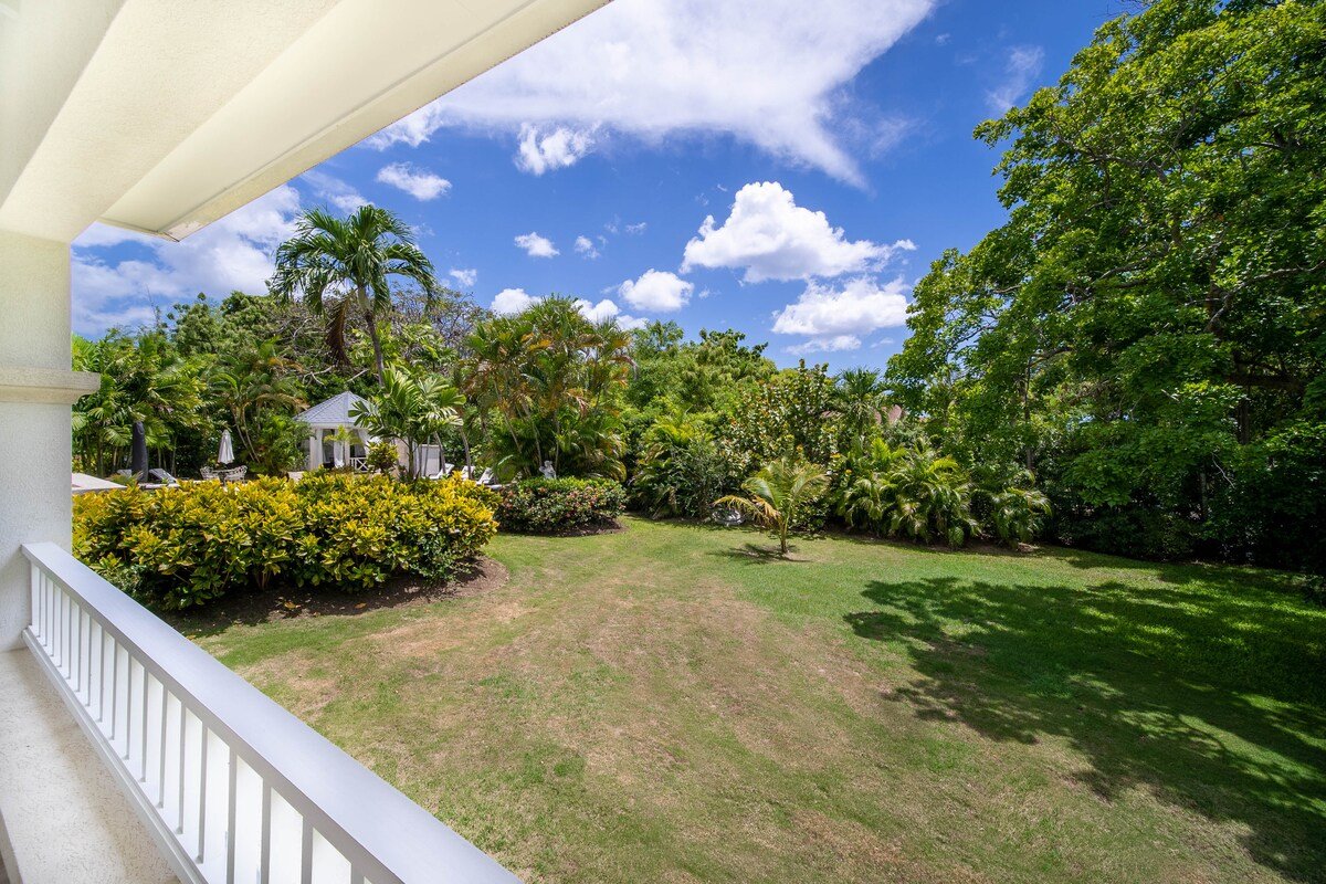 Palm Tree Villa gallery image 3