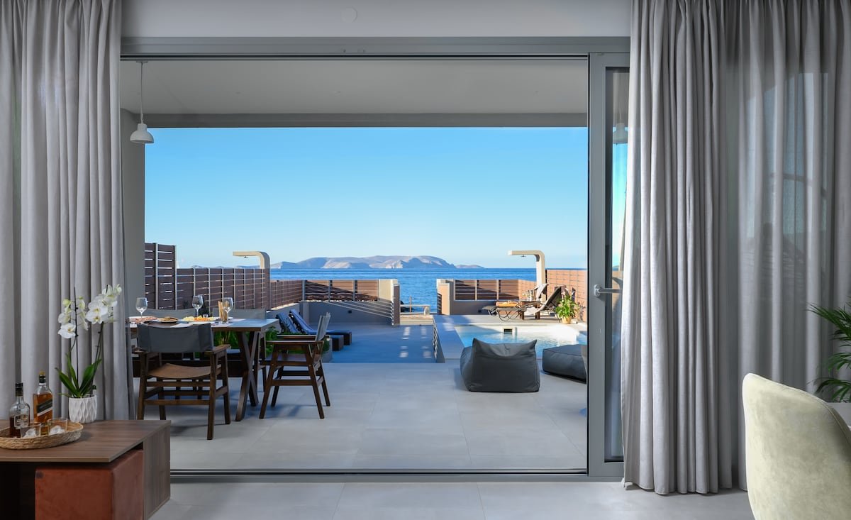 Anasa Luxury Seafront Villa ΙΙ with Heatable Pool gallery image 4