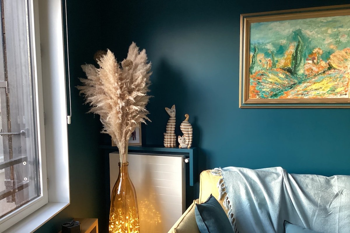 Magnificent apartment with terrace in the center gallery image 5