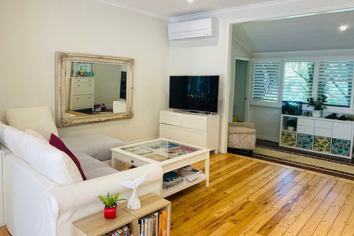 Hampton’s style beach house in the heart of Avalon gallery image 3