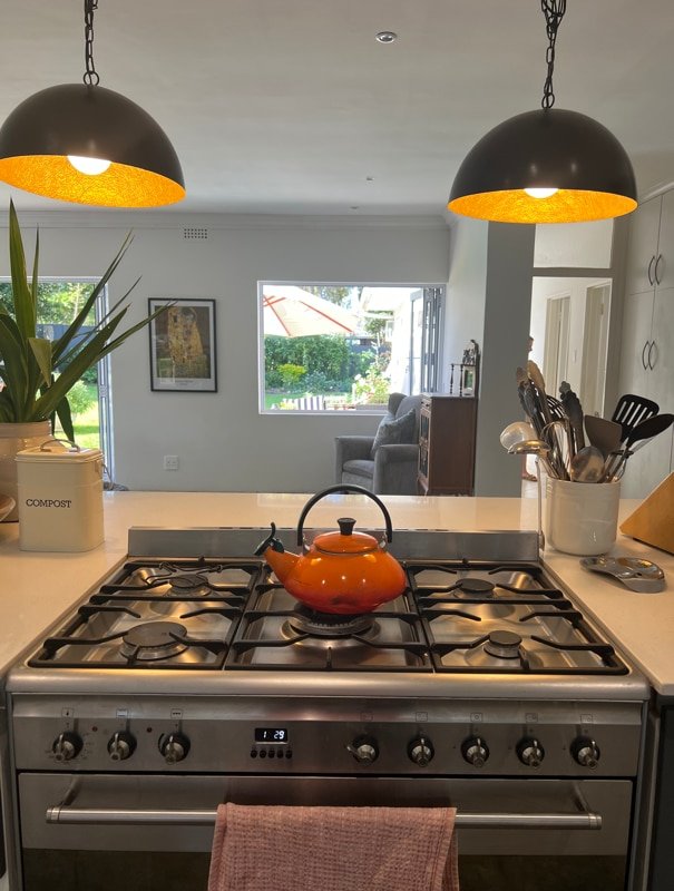 6-Sleeper home with Pool in Tokai, Cape Town. gallery image 5