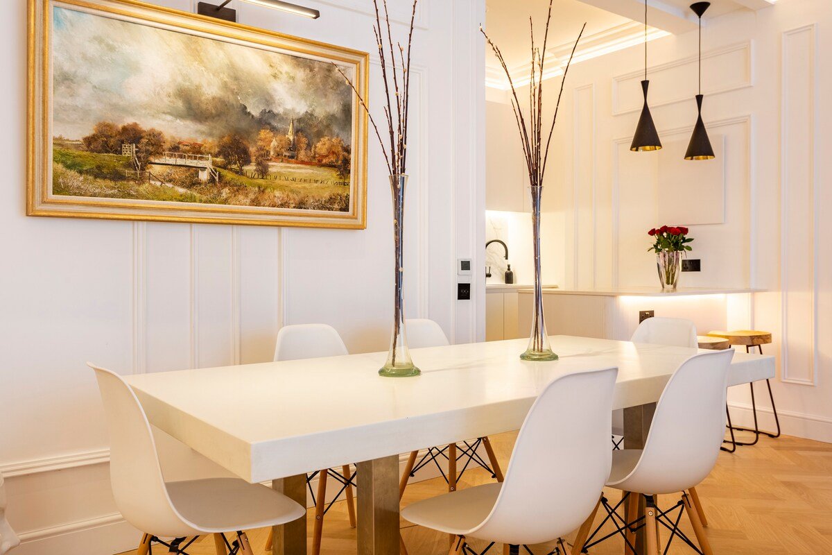 Stunning Interior Designed Historic Home gallery image 5