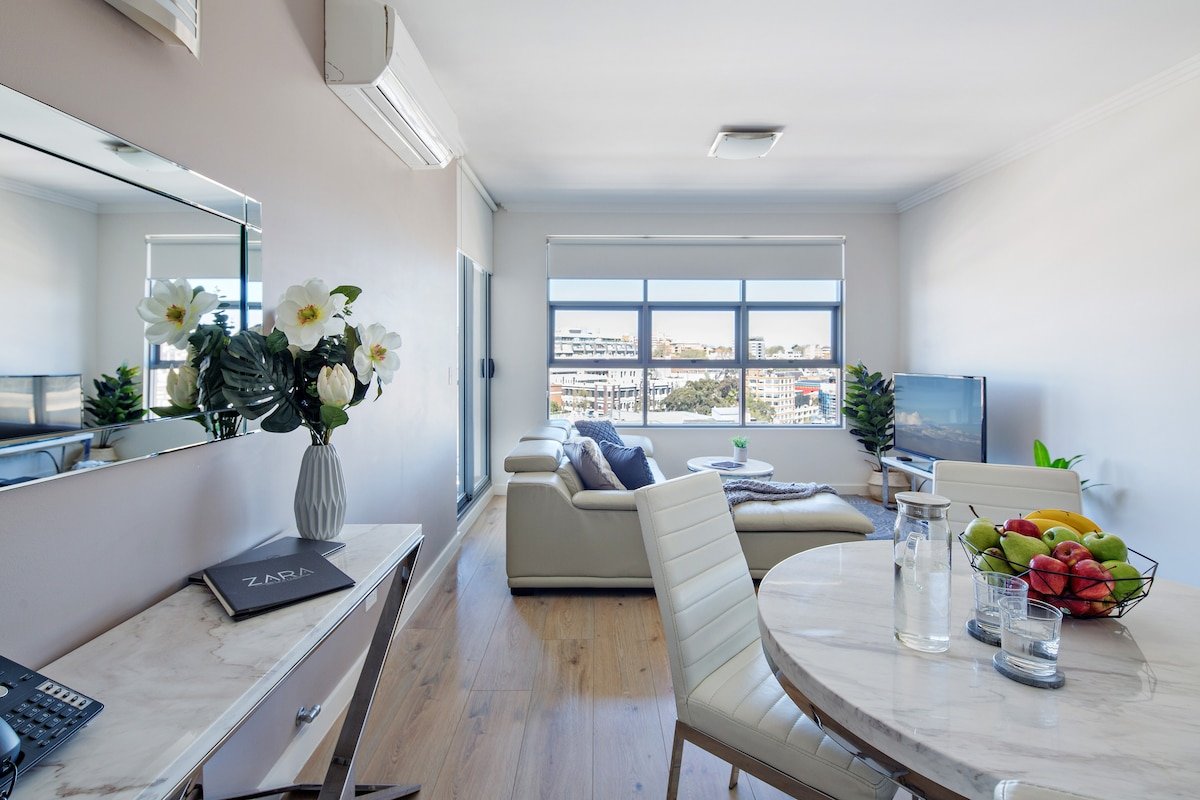 Luxe Two Bedroom Apartment- In the Heart of Sydney gallery image 2