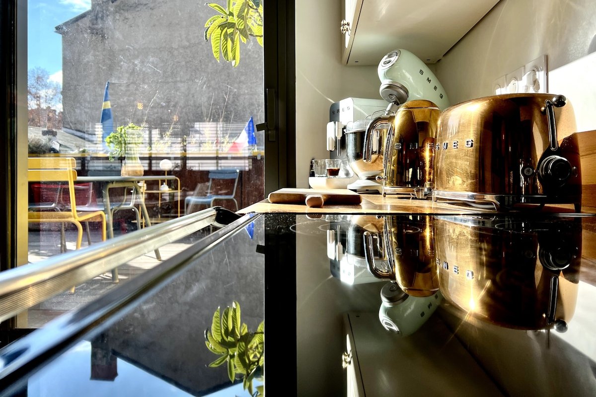 Loft contemporain avec terrasse gallery image 3