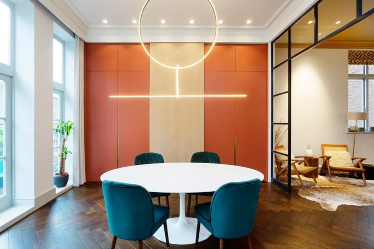 Chic Comfort in Earls Court gallery image 4