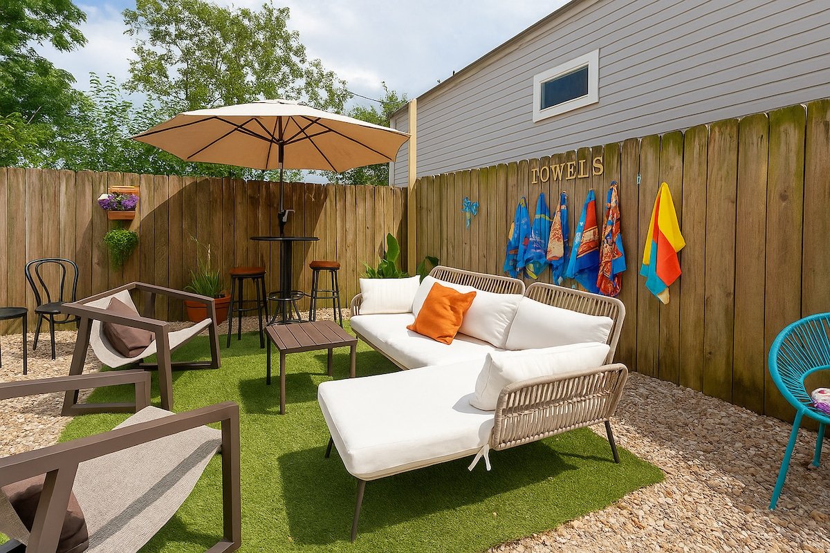 Spacious Retreat by FQ | Mini-Pool | EV Parking gallery image 4