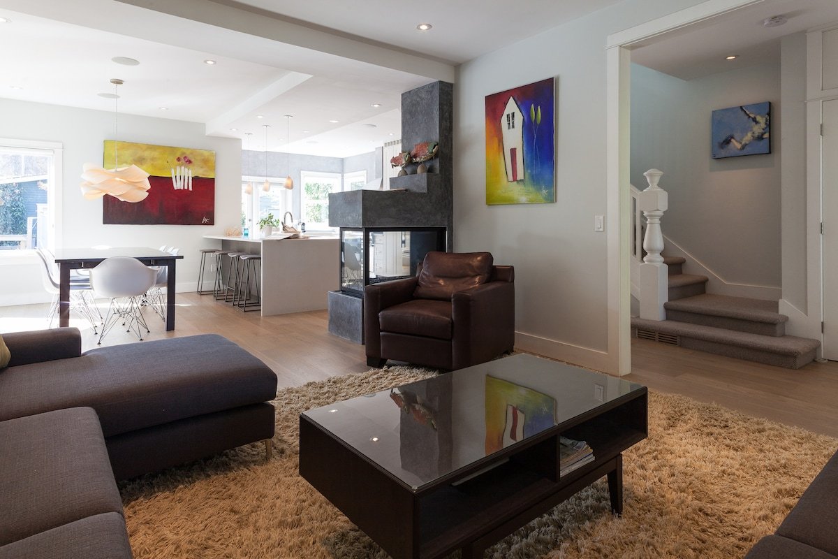 Character home ideal for families! gallery image 2