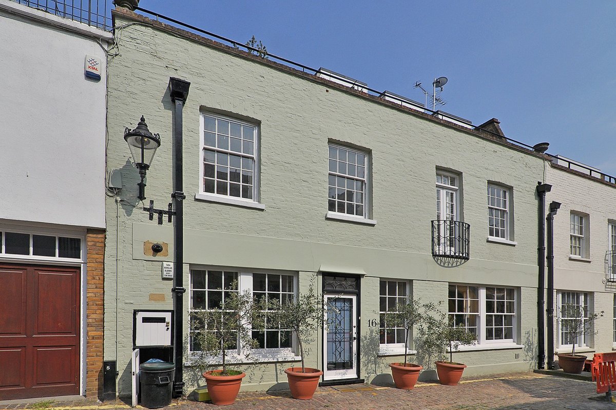 5 Bedroom Mews House, Knightsbridge