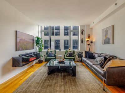 Modern Brooklyn Retreat: Private Suite Near It All