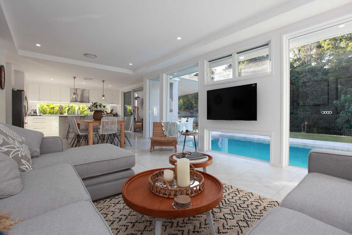 “The Bach Noosa Family Retreat” gallery image 5