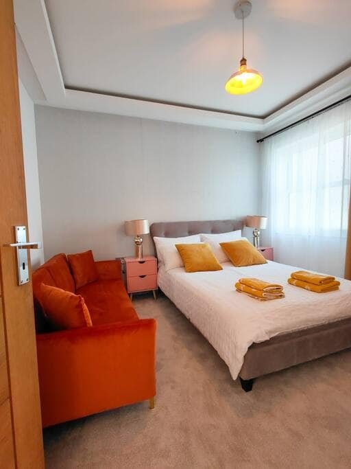 Breathtaking Park Views in the Heart of London gallery image 4